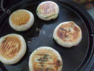 回味无穷的韭菜鸡蛋馅饼