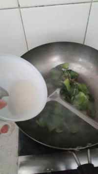 家常菜香菇油菜