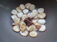 美味的沙茶豆腐卷做法图解5)