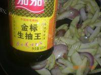 口感好的西葫芦炒肉做法图解7)