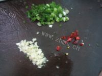 家庭版凉拌腐竹做法图解4)