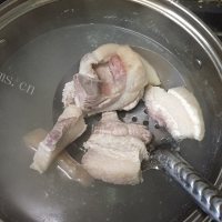 五味俱全的腊汁肉夹馍做法图解1)