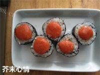诱人的鱼子酱寿司