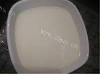 美味佳肴般的双皮奶做法图解5)