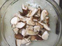 家常菜香菇菜胆做法图解1)