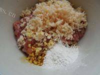 营养丰富的青菜肉丸汤做法图解2)