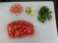 鲜香的西红柿蛋炒饭做法图解3)