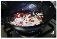 肉末炒酸豆角做法图解4)