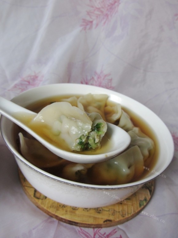 特下饭的芹菜猪肉饺子