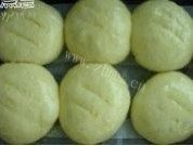 蜜豆餐包做法图解7)
