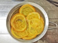 自制香橙蛋糕卷做法图解3)