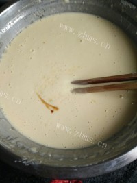 自制鸡蛋软饼做法图解2)