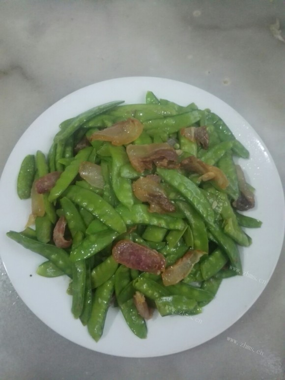 家常腊味炒荷豆