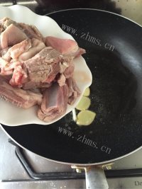 特色美食红烧羊排做法图解3)