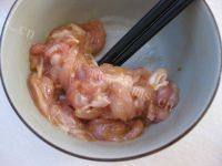 泡菜苕粉肉丝做法图解2)