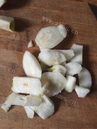 好喝的冰糖雪梨汁做法图解1)