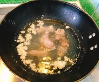 营养当归生姜羊肉汤做法图解4)