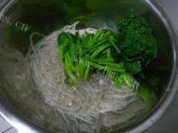 家常菜菠菜拌粉条做法图解4)