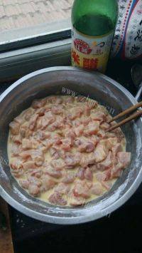 美味的溜肉段做法图解4)