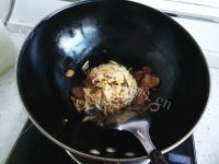 美味东北乡村风味酸菜粉做法图解6)