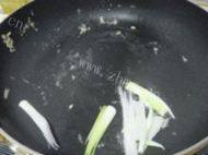 家常菜鸡扒豆腐做法图解4)