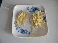 简易的蒜香扁豆做法图解2)