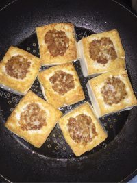 香气浓郁的酿豆腐做法图解6)
