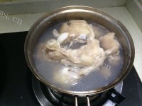 美味的黄豆烧猪蹄做法图解2)