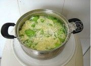清爽丝瓜蛋汤做法图解4)
