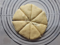 色味俱全的葡萄干司康做法图解6)