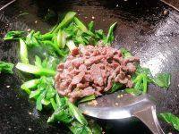 家常菜芥兰炒牛肉做法图解7)