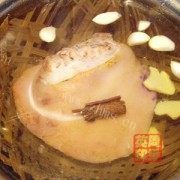 家常秘制肘子做法图解3)