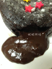 色味俱佳的熔岩蛋糕