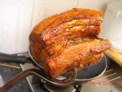 家常菜笋干扣肉做法图解6)