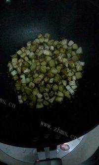 美味西红柿茄子面条做法图解5)