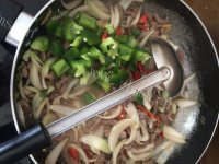 唇齿留香的洋葱炒牛肉做法图解7)