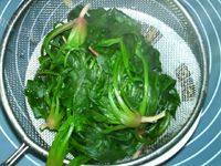 美味的菠菜猪肝汤做法图解4)