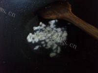 色味俱全的蒜蓉小油菜做法图解4)