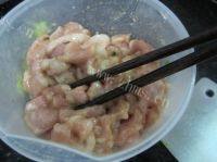菜心炒肉片做法图解4)
