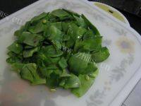 简单的扁豆炒肉做法图解2)