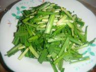美味的炒韭菜鸡蛋做法图解1)