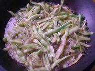 家常菜芸豆丝炒粉条