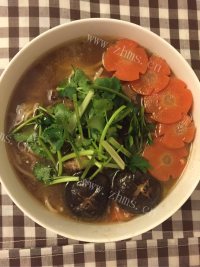 香气浓郁的红烧牛肉面做法图解3)