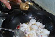 好吃的韭菜炒墨鱼仔做法图解8)