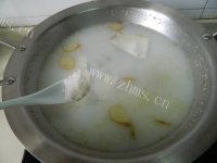 营养丰富的鱼汤面做法图解8)