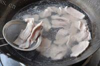家常菜黄瓜肉片汤做法图解6)