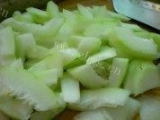 美味的冬瓜羊肉丸子汤做法图解1)