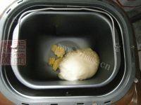 自己做的椰蓉花式面包做法图解3)