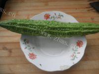 「DIY美食」清炒苦瓜做法图解1)