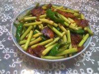 蒜薹炒肉（简单版）
